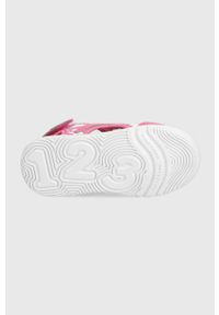 Reebok Classic sandały dziecięce Weebok Onyx Coast GZ0889 kolor różowy. Nosek buta: okrągły. Zapięcie: rzepy. Kolor: różowy. Materiał: materiał. Obcas: na obcasie. Wysokość obcasa: niski #4