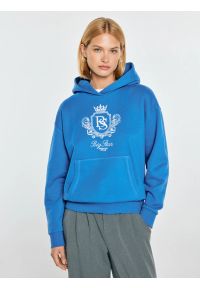 Big-Star - bluza damska z kapturem i haftowanym logo niebieska afraja 401. Typ kołnierza: kaptur. Kolor: niebieski. Materiał: dzianina. Wzór: haft. Styl: klasyczny #1