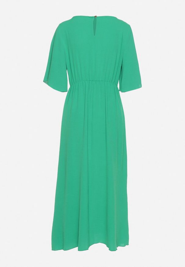 Born2be - Ciemnozielona Sukienka Maxi z Ozdobnym Wiązaniem i Gumką w Talii Myrcella. Kolor: zielony. Długość: maxi