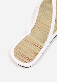 Renee - Białe Japonki Ozdobione Plecioną Wkładką i Lamówką Nikoni. Okazja: na spacer, na co dzień, na plażę. Kolor: biały. Materiał: len. Wzór: aplikacja. Sezon: lato. Styl: wakacyjny, casual #6