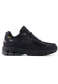 Buty dziecięce New Balance GC2002PJ – czarne. Okazja: na uczelnię, na co dzień. Kolor: czarny. Materiał: guma, tkanina. Szerokość cholewki: normalna. Sport: turystyka piesza #1