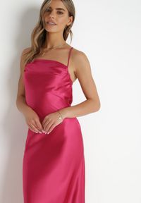 Born2be - Fuksjowa Sukienka Satynowa Chrentizo. Kolor: różowy. Materiał: satyna. Długość rękawa: na ramiączkach. Wzór: gładki. Styl: wizytowy. Długość: maxi #3
