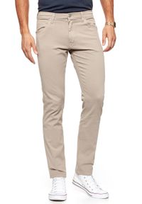 Wrangler - WRANGLER SPODNIE MĘSKIE LARSTON CAMEL WASHED W18SHD49J. Materiał: materiał