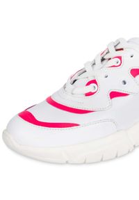 MOSCHINO - Białe sneakersy z neonowymi wstawkami. Kolor: biały. Materiał: guma. Szerokość cholewki: normalna. Wzór: aplikacja. Sezon: wiosna #4