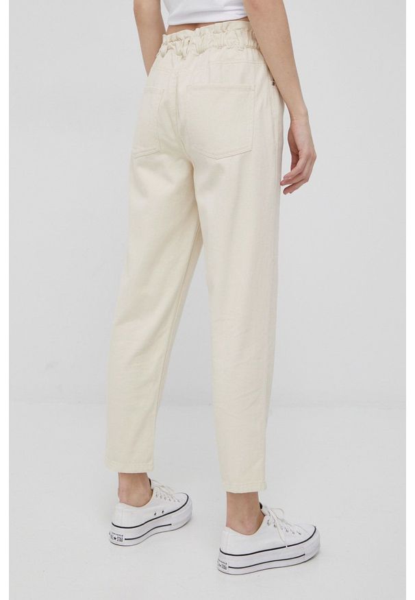 JDY jeansy damskie kolor beżowy high waist. Stan: podwyższony. Kolor: beżowy