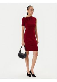 Guess Sukienka koktajlowa W5BK71 KCVG2 Bordowy Slim Fit. Kolor: czerwony. Materiał: syntetyk. Styl: wizytowy