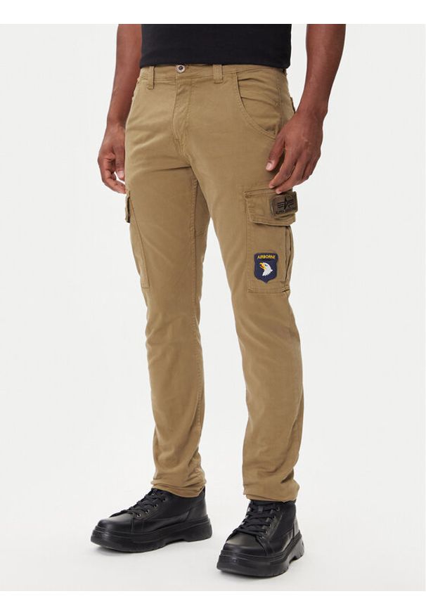 Alpha Industries Spodnie materiałowe Petrol Patch 178207 Zielony Slim Fit. Kolor: zielony. Materiał: bawełna