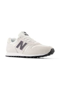 Buty unisex New Balance M3739VC – beżowe. Okazja: na co dzień. Kolor: beżowy. Materiał: guma, zamsz. Szerokość cholewki: normalna. Model: New Balance 373 #2