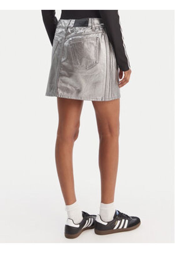 Adidas - adidas Spódnica mini 3-Stripes KD2899 Srebrny Regular Fit. Kolor: srebrny. Materiał: bawełna