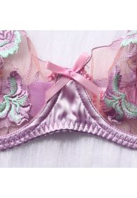 Intica - Komplet bielizny z haftem na specjalne okazje Kamila. Kolor: różowy. Materiał: materiał. Wzór: haft #7