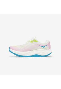 Hoka One One - Buty do biegania damskie Hoka Rincon 4. Kolor: biały, różowy, wielokolorowy. Materiał: kauczuk, żakard, materiał. Szerokość cholewki: normalna