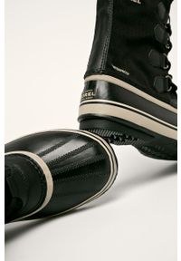 sorel - Sorel męskie kolor czarny ocieplone. Nosek buta: okrągły. Zapięcie: sznurówki. Kolor: czarny. Materiał: guma #4