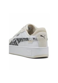 Tenisówki Puma Model Carina Street Snake Kolor Nadruk Zwierzęcy. Kolor: biały, wielokolorowy, czarny. Wzór: nadruk, motyw zwierzęcy. Sport: koszykówka