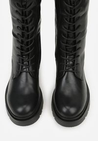 Renee - Czarne Kozaki Typu Workery Rhaethe. Okazja: na co dzień. Kolor: czarny. Materiał: skóra, jeans. Styl: casual #8