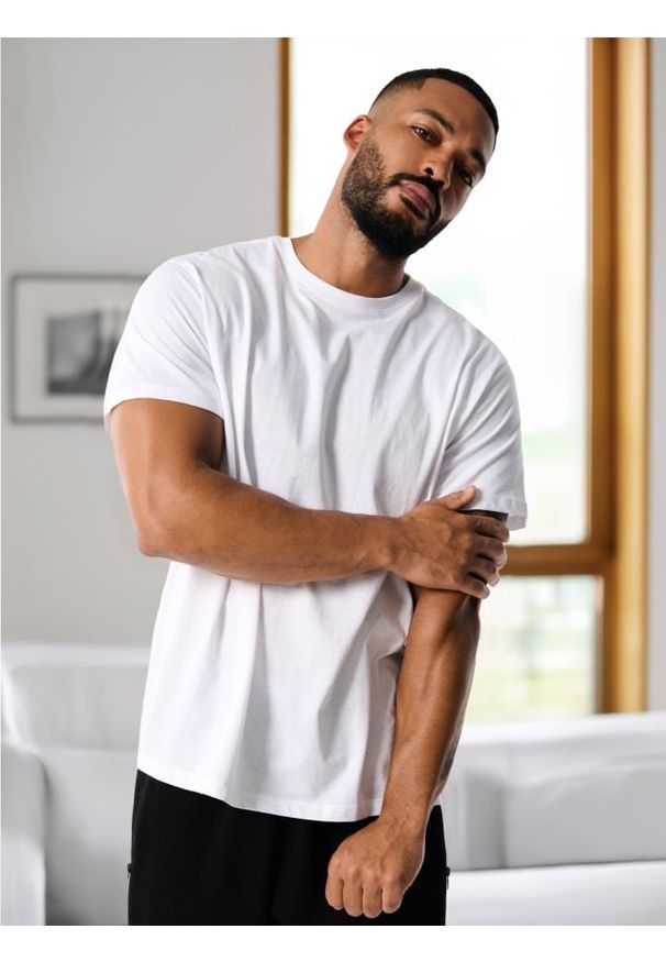 Sinsay - Koszulka w stylu basic - biały. Kolor: biały