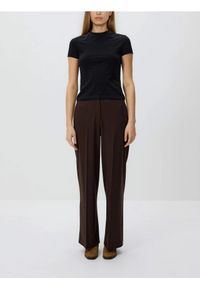 Reserved - Szerokie spodnie z kantem - brązowy. Kolor: brązowy. Materiał: tkanina, wiskoza