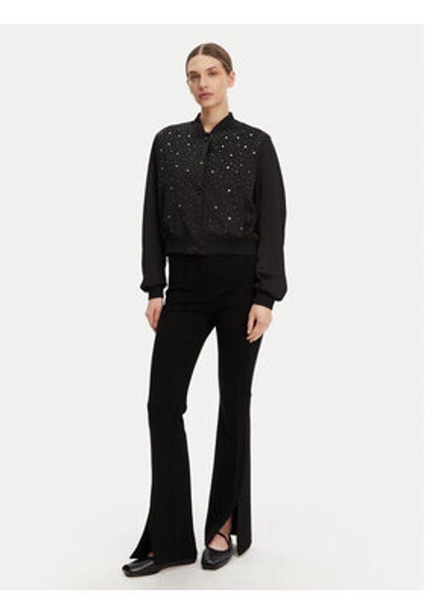 DKNY Kurtka bomber P4JJZXIZ Czarny Regular Fit. Kolor: czarny. Materiał: syntetyk