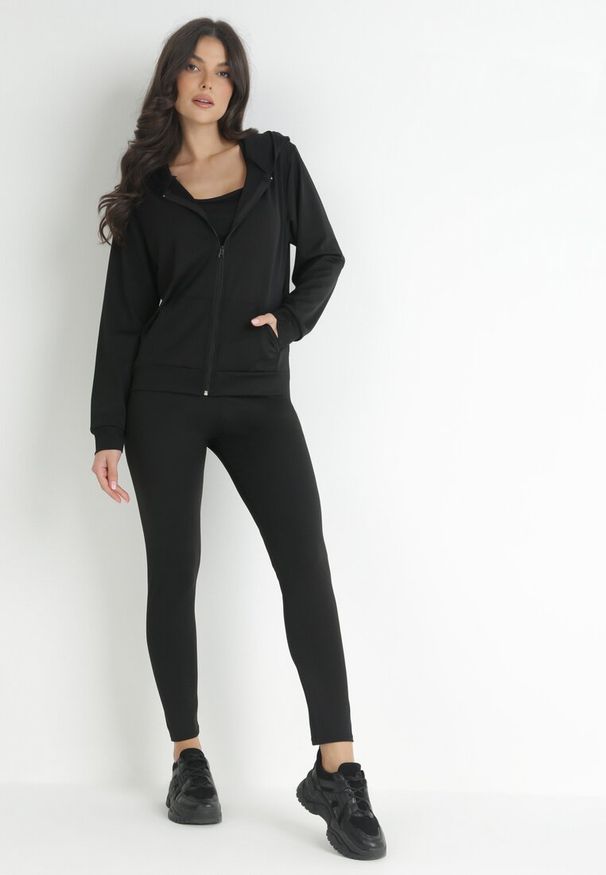 Born2be - Czarny Komplet Sportowy 3-częściowy Bluza Legginsy i Top Fika. Kolor: czarny. Sport: turystyka piesza