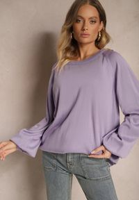 Renee - Fioletowy Sweter Oversize Ozdobiony Szerokimi Ściągaczami Anittia. Okazja: na co dzień. Kolor: fioletowy. Materiał: jeans. Wzór: aplikacja. Styl: klasyczny, casual
