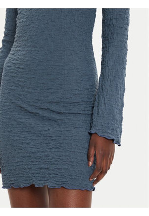 Brave Soul Sukienka codzienna LDRJ-225ORALIEBL Niebieski Regular Fit. Okazja: na co dzień. Kolor: niebieski. Materiał: wiskoza. Typ sukienki: proste. Styl: casual
