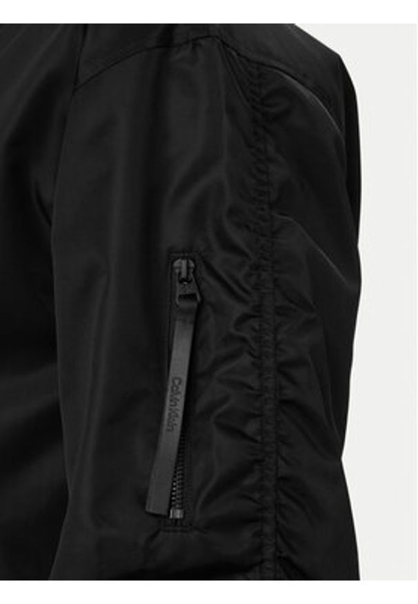 Calvin Klein Jeans Kurtka bomber LV04RF510G Czarny Regular Fit. Kolor: czarny. Materiał: syntetyk