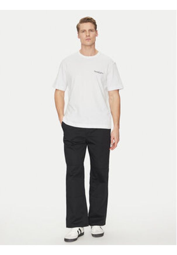 Jack & Jones - Jack&Jones T-Shirt Boston 12272968 Biały Relaxed Fit. Kolor: biały. Materiał: bawełna