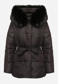 Born2be - Czarna Pikowana Kurtka z Kapturem i Odpinanym Futrem z Paskiem w Tali Siamirae. Okazja: na co dzień. Typ kołnierza: kaptur. Kolor: czarny. Materiał: futro. Styl: casual, elegancki #4