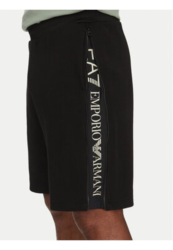 EA7 Emporio Armani Szorty materiałowe 7M000143 AF13538 UC001 Czarny Regular Fit. Kolor: czarny. Materiał: bawełna