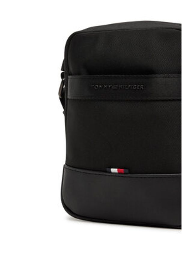 TOMMY HILFIGER - Tommy Hilfiger Saszetka Th Nylon Travel Mini Reporter AM0AM13472 Czarny. Kolor: czarny. Materiał: materiał