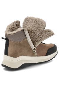 Brązowe Botki Rieker Ocieplane Buty Damskie. Okazja: na spacer. Zapięcie: sznurówki. Kolor: brązowy. Materiał: materiał. Sezon: zima. Styl: sportowy #2