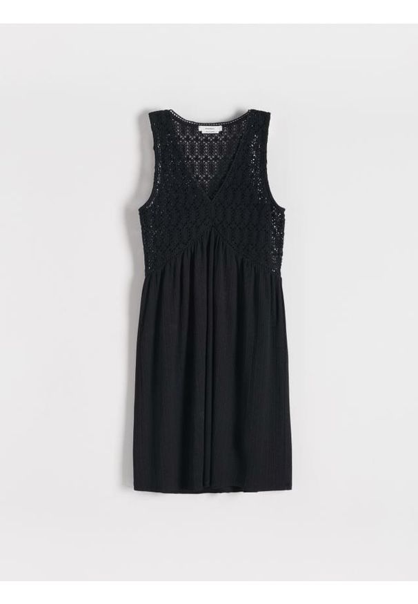 Reserved - Sukienka mini z koronką - czarny. Kolor: czarny. Materiał: koronka. Wzór: koronka. Długość: mini