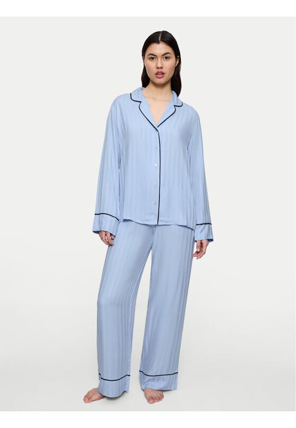 Triumph Piżama Amourette Jacquard 10225073 Błękitny Relaxed Fit. Kolor: niebieski. Materiał: wiskoza