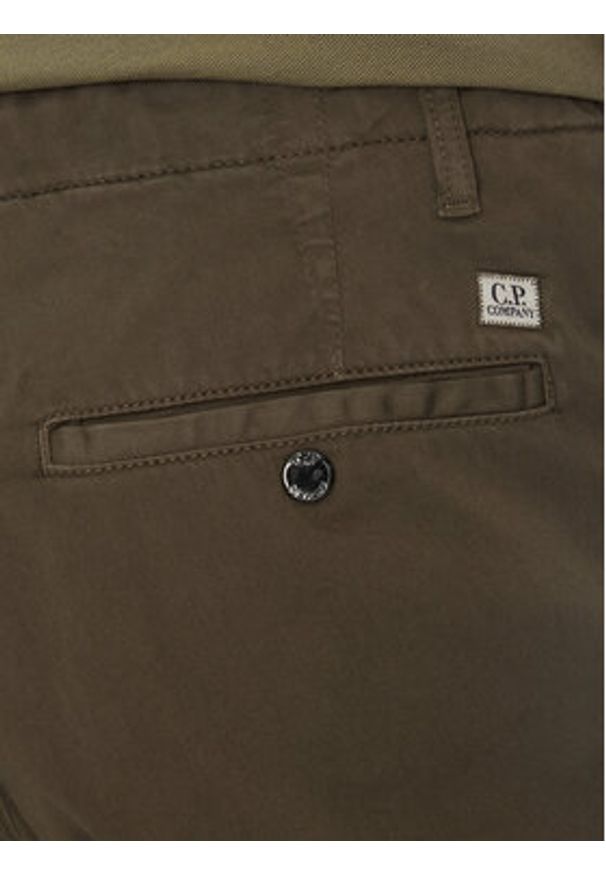 C.P. Company Szorty materiałowe 18CMBE116A005694G Zielony Regular Fit. Kolor: zielony. Materiał: bawełna