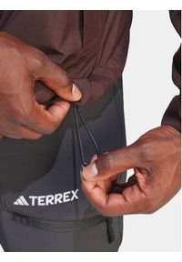 Adidas - adidas Kurtka outdoor Terrex Xperior GORE-TEX Paclite Rain IB4260 Brązowy Regular Fit. Kolor: brązowy. Materiał: syntetyk. Technologia: Gore-Tex. Sport: outdoor #4