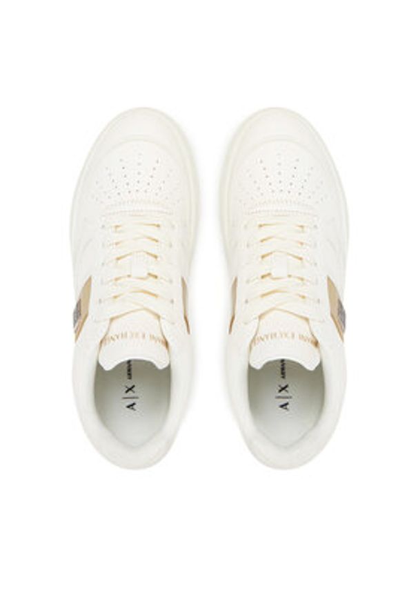 Armani Exchange Sneakersy XDX176 XV917 T779 Biały. Kolor: biały. Materiał: skóra