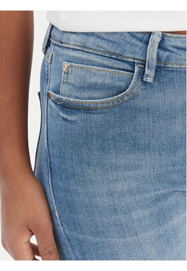 Guess Jeansy W6RA46 D6882 Niebieski Skin Fit. Kolor: niebieski
