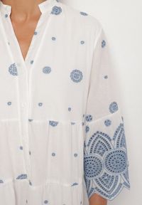 Born2be - Biała Bawełniana Sukienka Pudełkowa ze Wzorem Etno Rallea. Okazja: na co dzień. Kolor: biały. Materiał: bawełna. Styl: etno #6