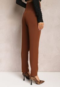 Renee - Ciemnobrązowe Spodnie Cygaretki High Waist Molfi. Okazja: do pracy, na spotkanie biznesowe. Stan: podwyższony. Kolor: brązowy. Materiał: jedwab, tkanina. Wzór: aplikacja, bez wzorów. Styl: elegancki, wizytowy, biznesowy #4