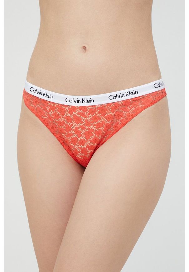 Calvin Klein Underwear brazyliany kolor czerwony z koronki. Kolor: czerwony. Materiał: koronka. Wzór: koronka