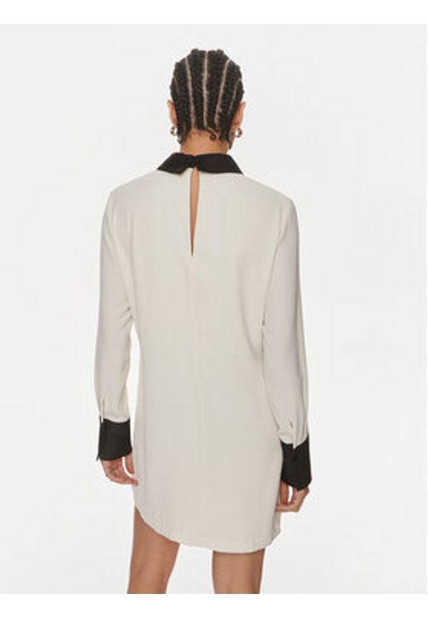 ViCOLO Sukienka codzienna TB0156 Écru Regular Fit. Okazja: na co dzień. Materiał: syntetyk. Typ sukienki: proste. Styl: casual