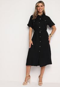 Born2be - Czarna Wiskozowa Sukienka o Koszulowym Kroju z Paskiem Nelavyn. Okazja: na co dzień, do pracy. Kolor: czarny. Materiał: wiskoza. Długość rękawa: krótki rękaw. Typ sukienki: koszulowe. Styl: casual, elegancki #4
