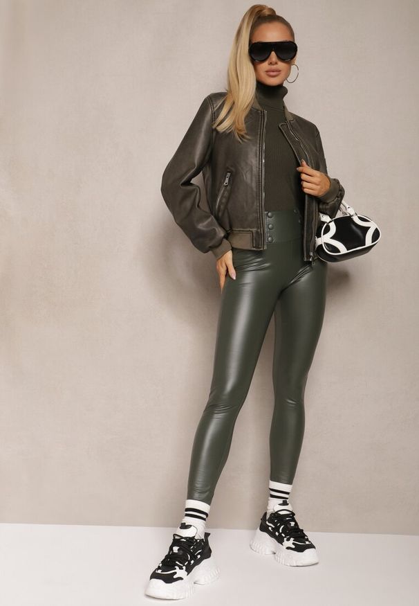 Renee - Ciemnozielone Legginsy Push-Up z Ekoskóry Ocieplone Polarkiem Alabella. Okazja: na co dzień. Kolor: zielony. Materiał: polar. Styl: elegancki, casual