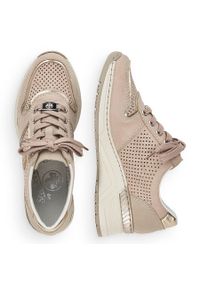 Buty damskie sportowe na koturnie ażurowe beżowe Rieker N4346-60 beżowy. Kolor: beżowy. Wzór: ażurowy. Obcas: na koturnie #8