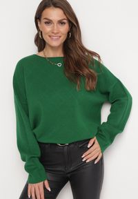 Born2be - Zielony Luźny Sweter z Miękkiej Dzianiny Felilai. Kolor: zielony. Materiał: dzianina. Sezon: jesień, zima