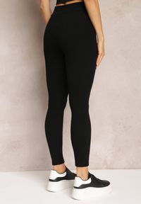 Renee - Czarne Gładkie Legginsy z Wiskozy z Gumką w Pasie Anzica. Okazja: na co dzień. Kolor: czarny. Materiał: wiskoza. Wzór: gładki. Sezon: zima. Styl: casual #4