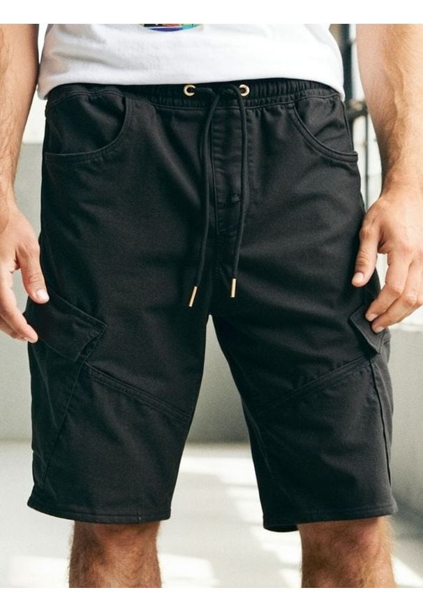 Sinsay - Szorty jeansowe jogger - czarny. Kolor: czarny. Materiał: jeans