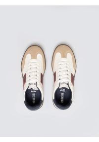 Big-Star - Sneakersy damskie ze skóry naturalnej białe SS274687 101. Okazja: na co dzień. Nosek buta: okrągły. Kolor: biały. Materiał: skóra. Szerokość cholewki: normalna #7