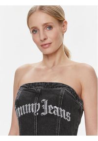 Tommy Jeans Sukienka jeansowa DW0DW16718 Czarny Slim Fit. Kolor: czarny. Materiał: bawełna