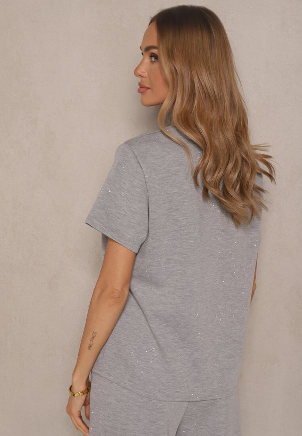 Renee - Szary T-shirt z Wiskozą i Cyrkoniami Erritia. Okazja: na co dzień. Kolor: szary. Materiał: wiskoza. Styl: elegancki, casual