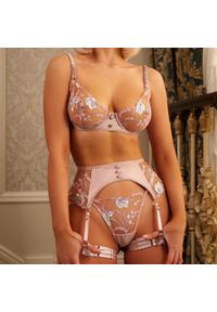 Intica - Komplet bielizny haftowanej na specjalne okazje Goryana. Kolor: różowy. Materiał: materiał, skóra. Wzór: haft #9